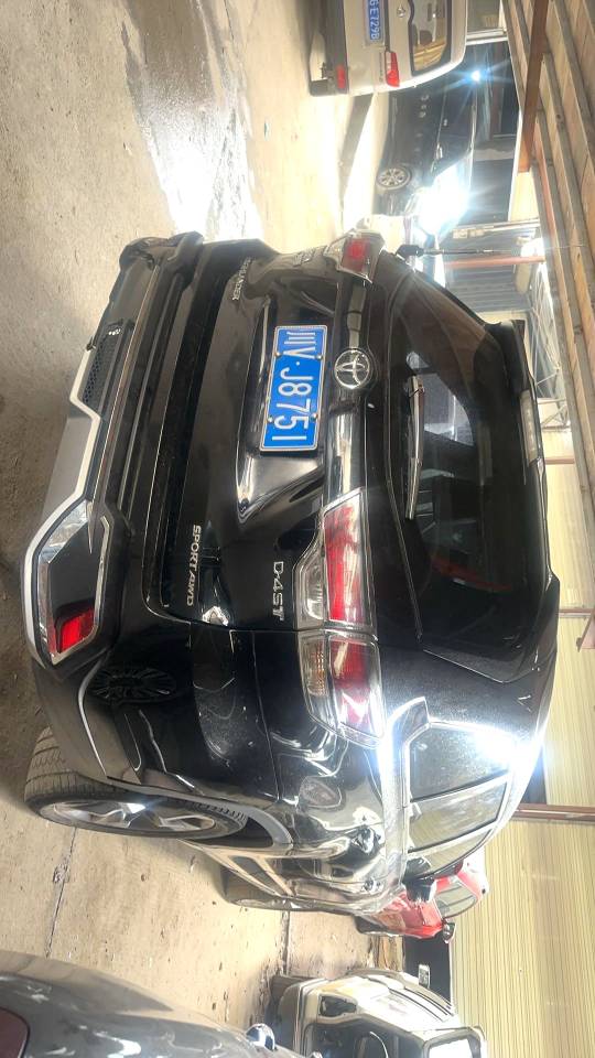 汉兰达 Model Year 2.0T 四驱豪华导航版 7 Seats