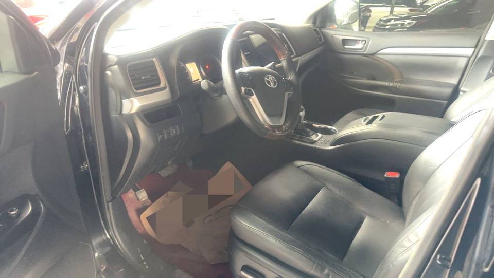 汉兰达 Model Year 2.0T 四驱豪华导航版 7 Seats