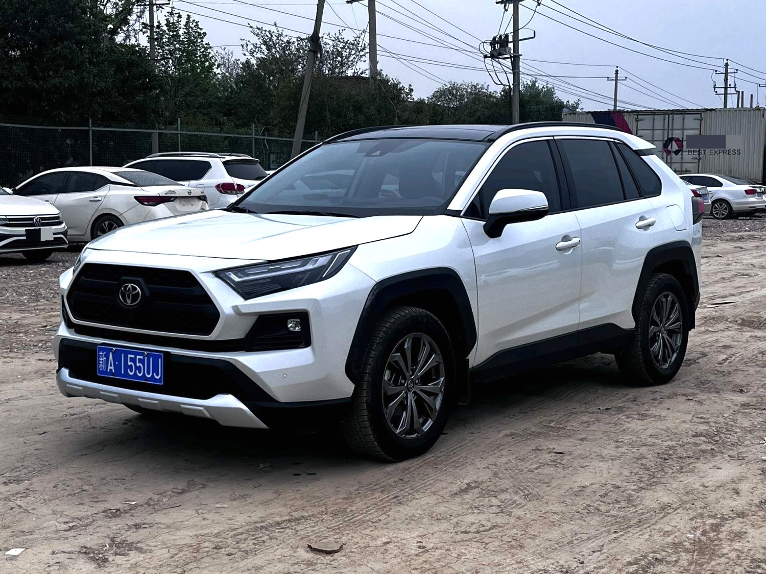 Toyota RAV 4 2.0L CVT 4WD Plus Version