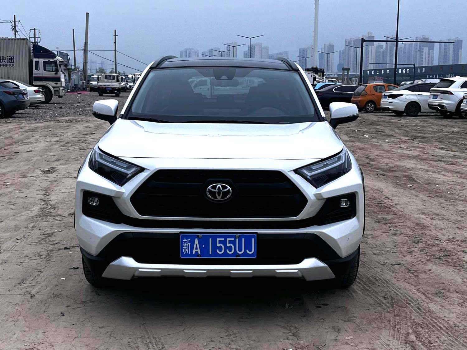 Toyota RAV 4 2.0L CVT 4WD Plus Version