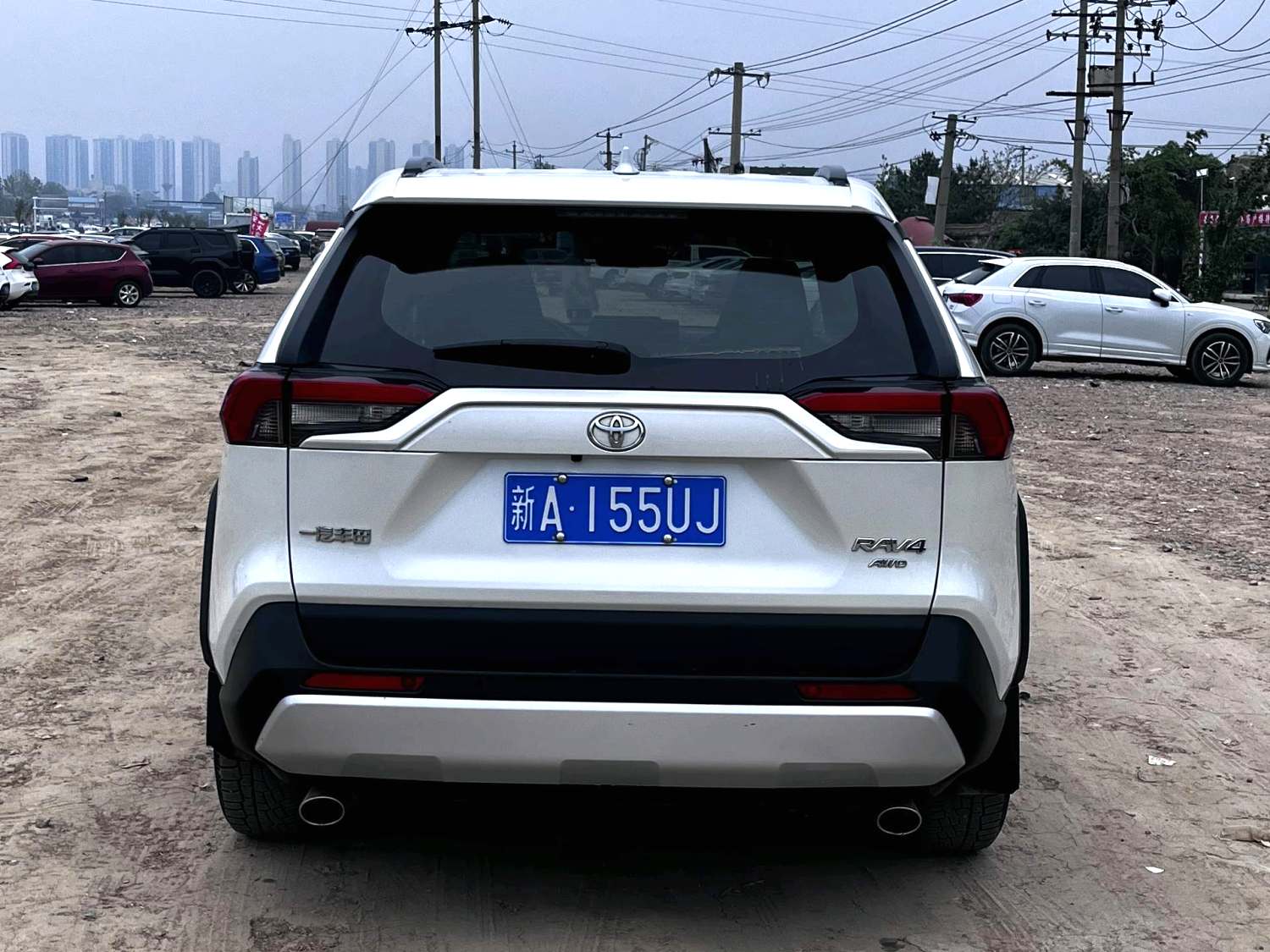 Toyota RAV 4 2.0L CVT 4WD Plus Version