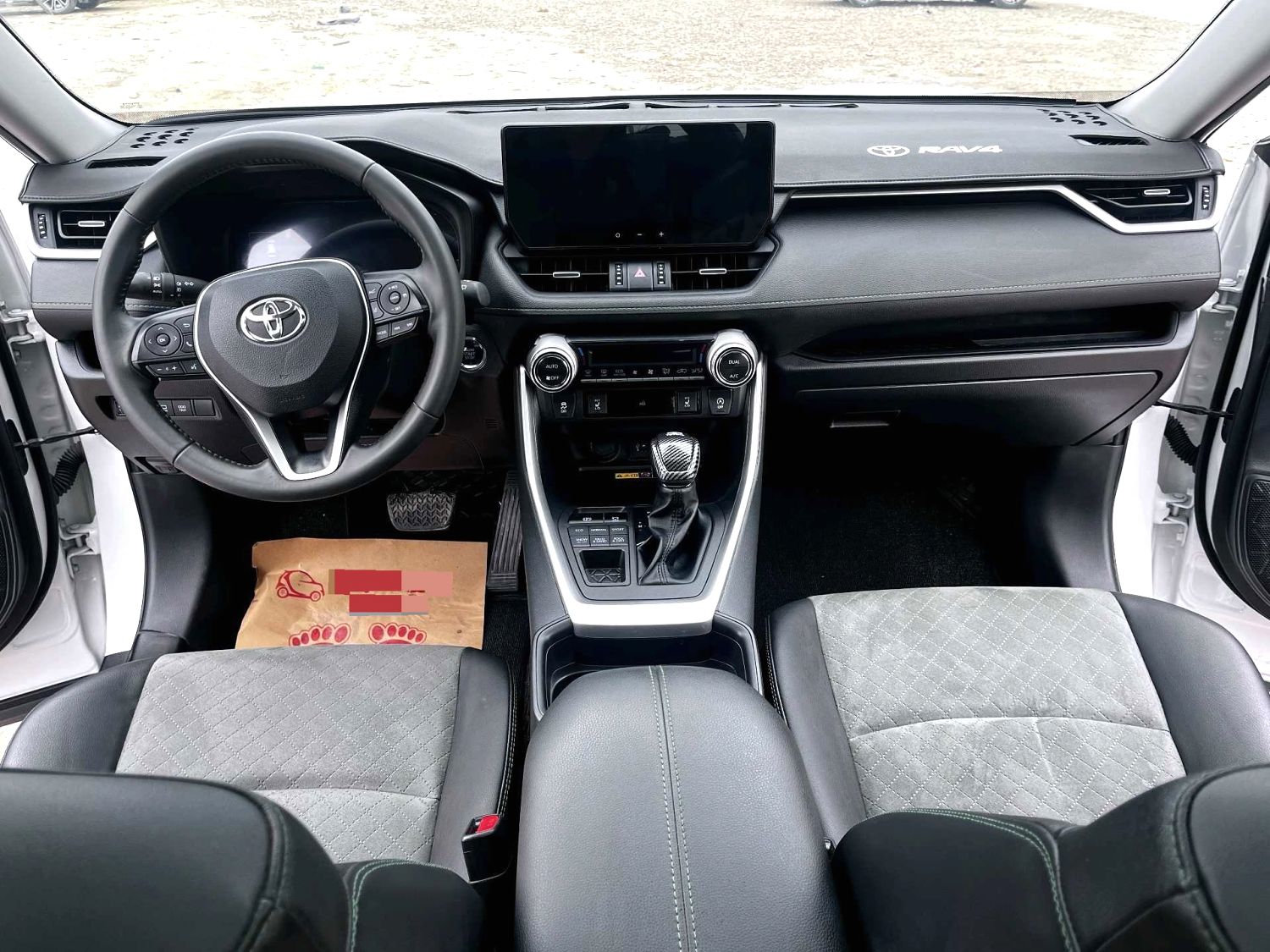Toyota RAV 4 2.0L CVT 4WD Plus Version