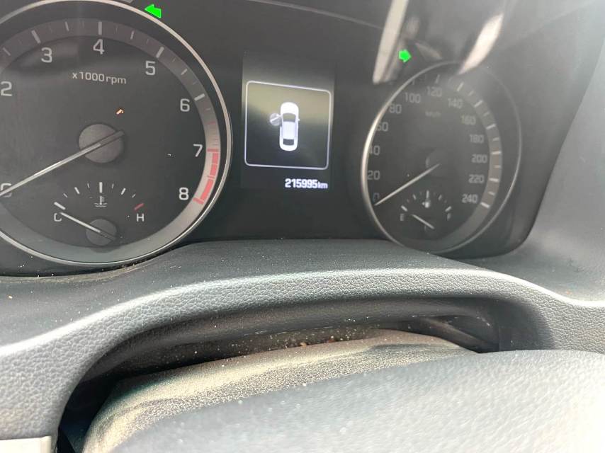 Hyundai 1.6L Automatic Luxury