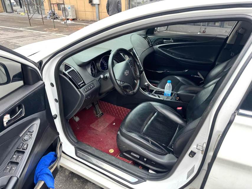 Hyundai 2.4L AutomaticLead V