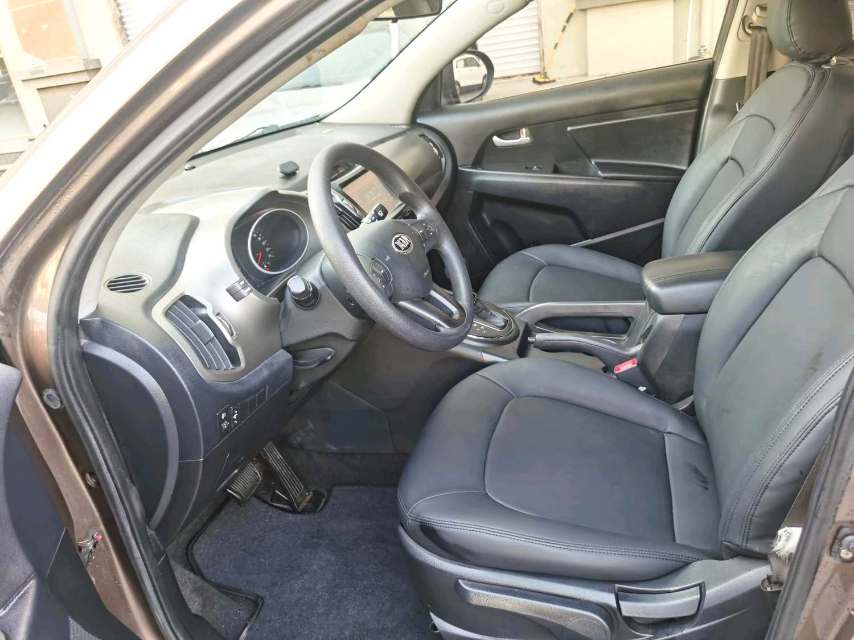 Kia Sportage 2.0L Automatic 2WD GL
