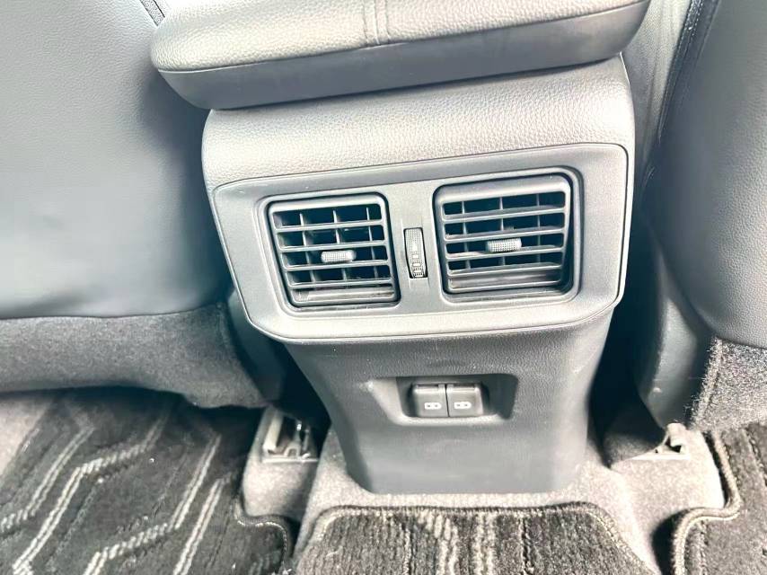 Toyota RAV 4 2.0L CVT 2WD Plus Version