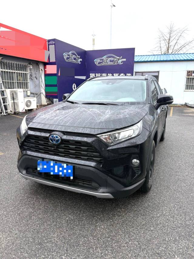 Toyota RAV 4 Hybrid 2.5L E CVT 4WD Plus Version