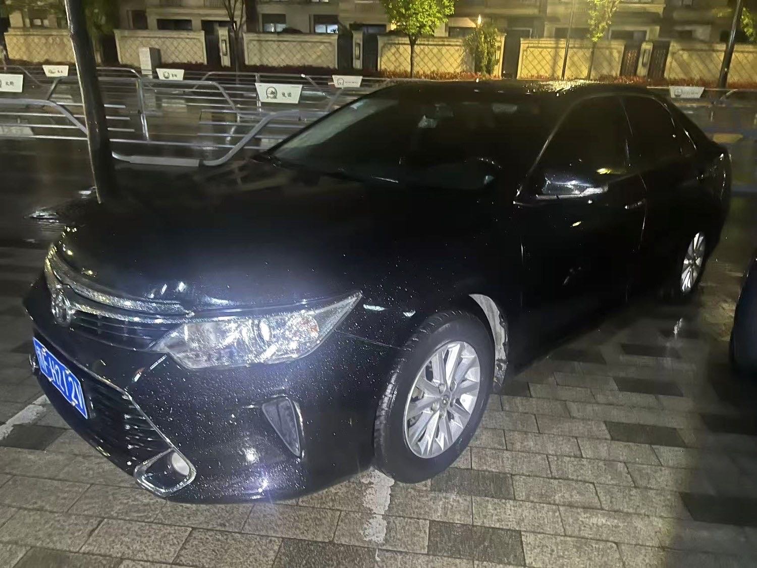Toyota Camry 2.0E Elite