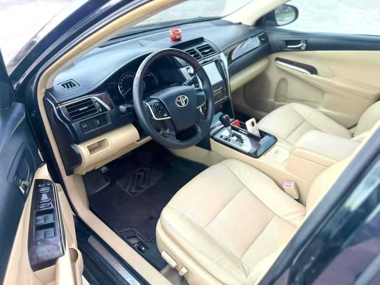 Toyota Camry 2.0E Elite
