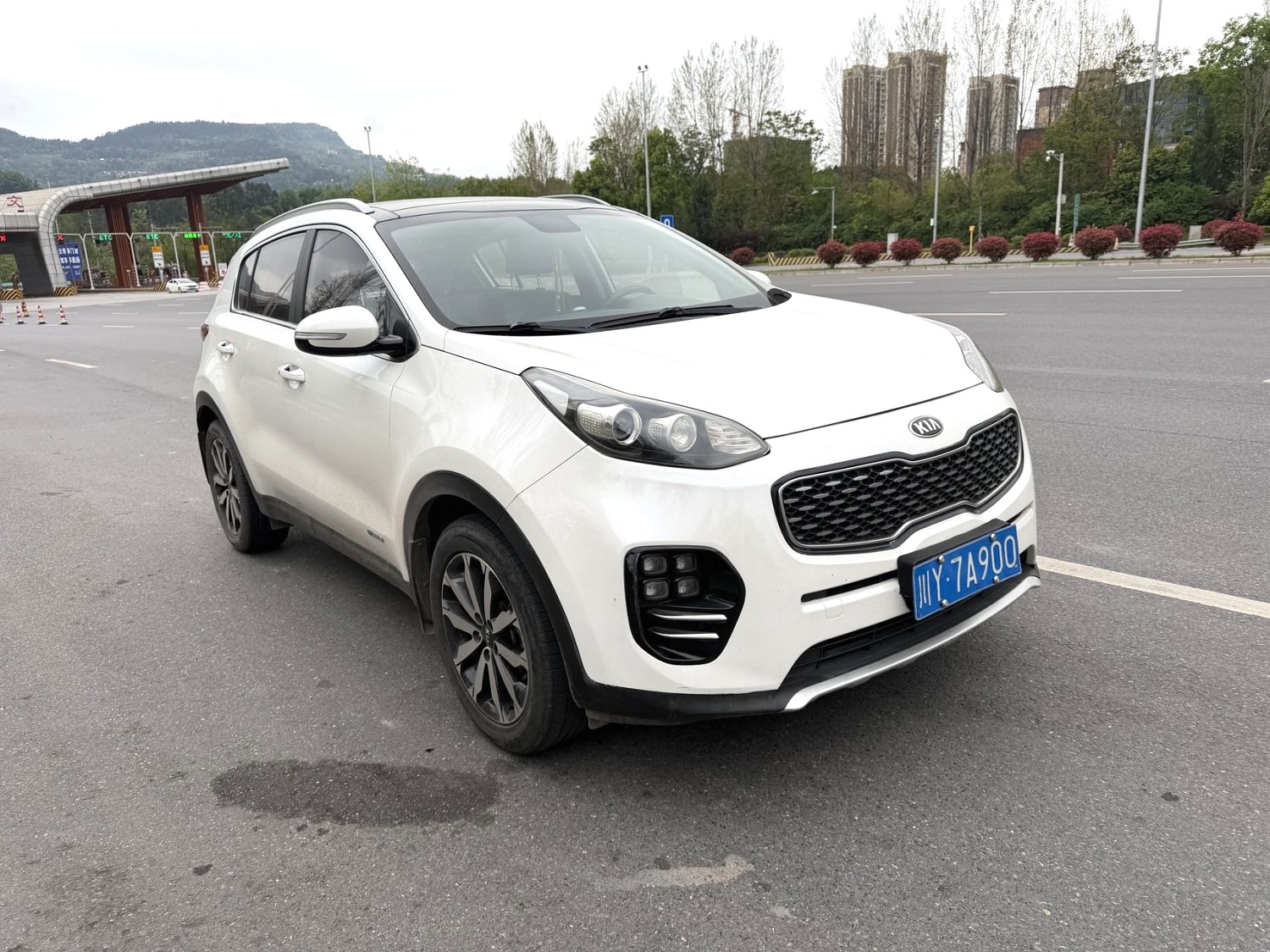 Kia KX-5 1.6T, автомат, 2WD, комплектация «Премиум»