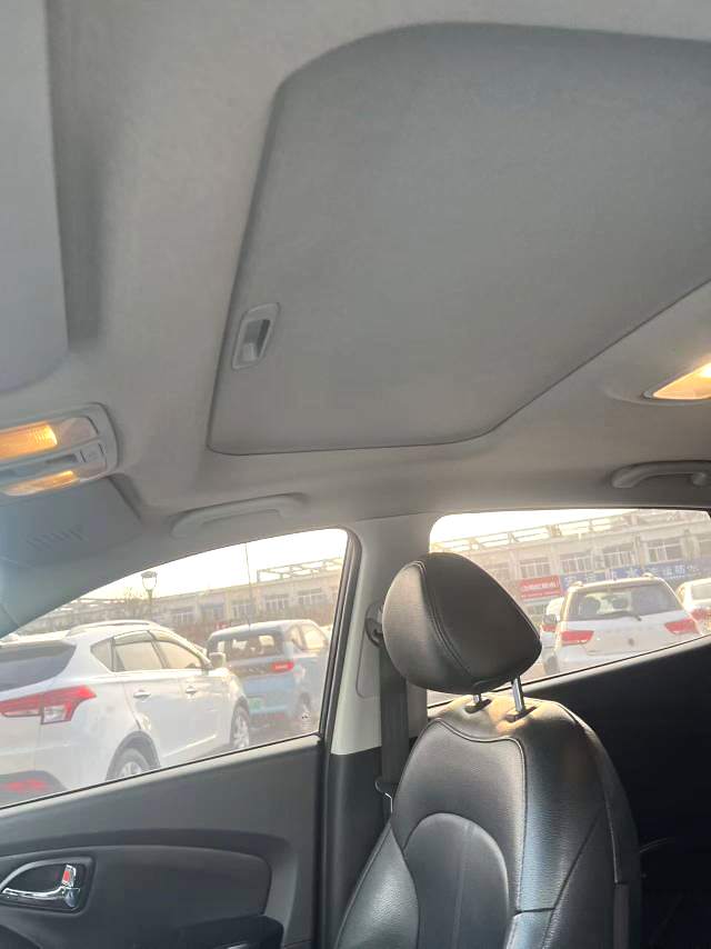 Hyundai ix 35 2,0 л, АКПП, 2WD, GLS V