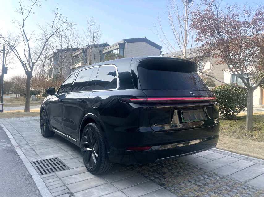 理想 L (Liter) 9 Model Year Max