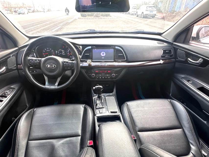 Kia K 4 1.8L Automatic LUX
