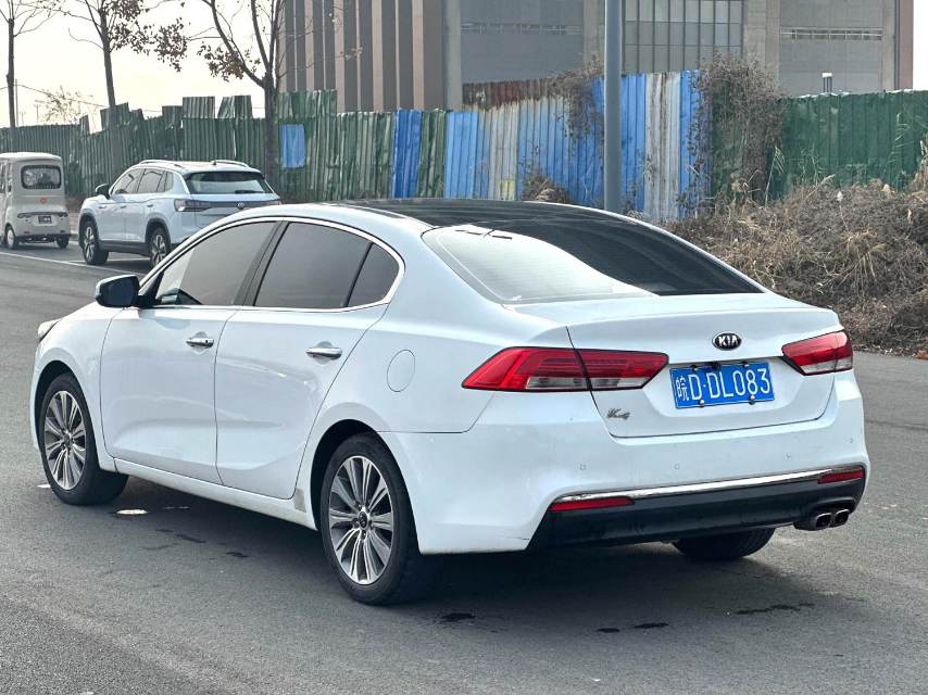 Kia K 4 1.8L Automatic LUX