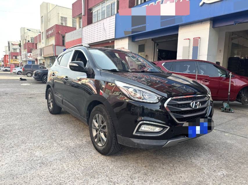 北京现代 ix 35 Model Year 2.0L 自动两驱舒适型 国 V