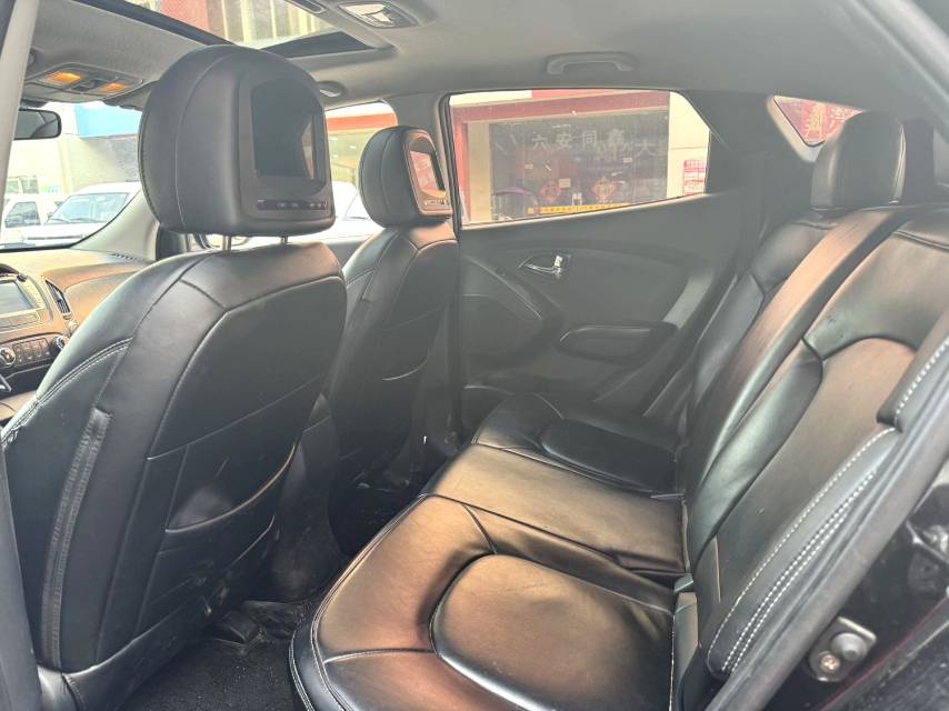 北京现代 ix 35 Model Year 2.0L 自动两驱舒适型 国 V