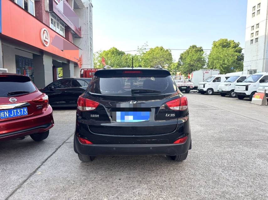 北京现代 ix 35 Model Year 2.0L 自动两驱舒适型 国 V