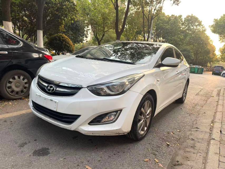 Hyundai 1,6 л, автоматическая коробка передач