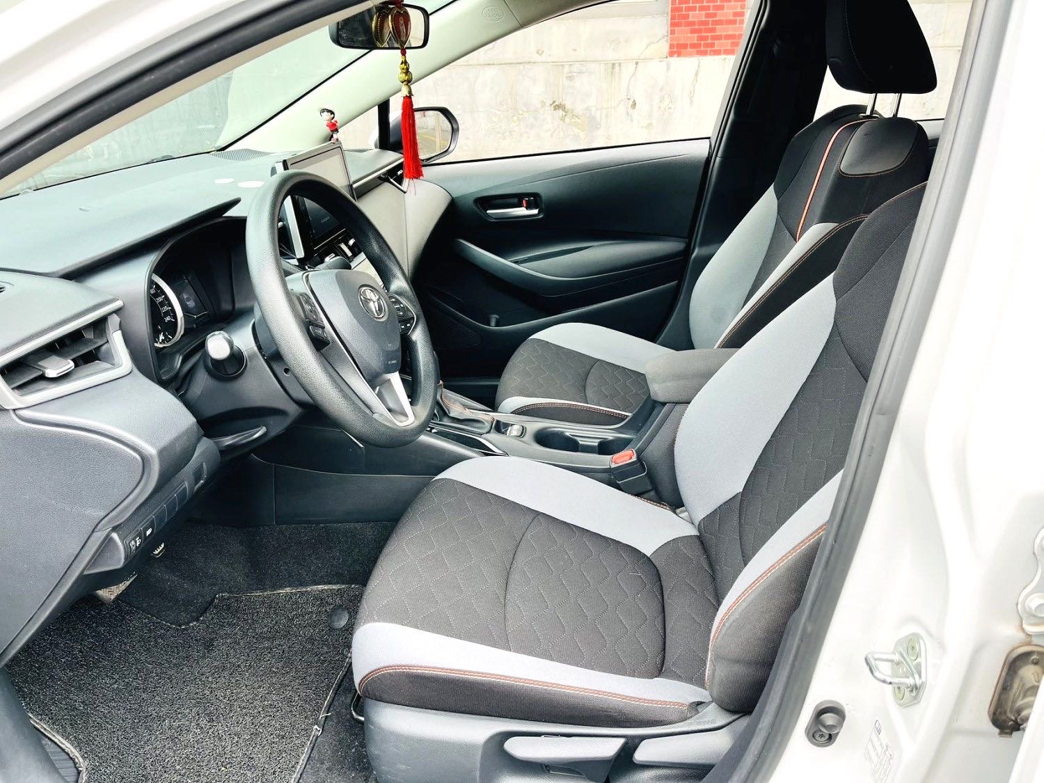 卡罗拉 Model Year 1.2T S CVT 精英版