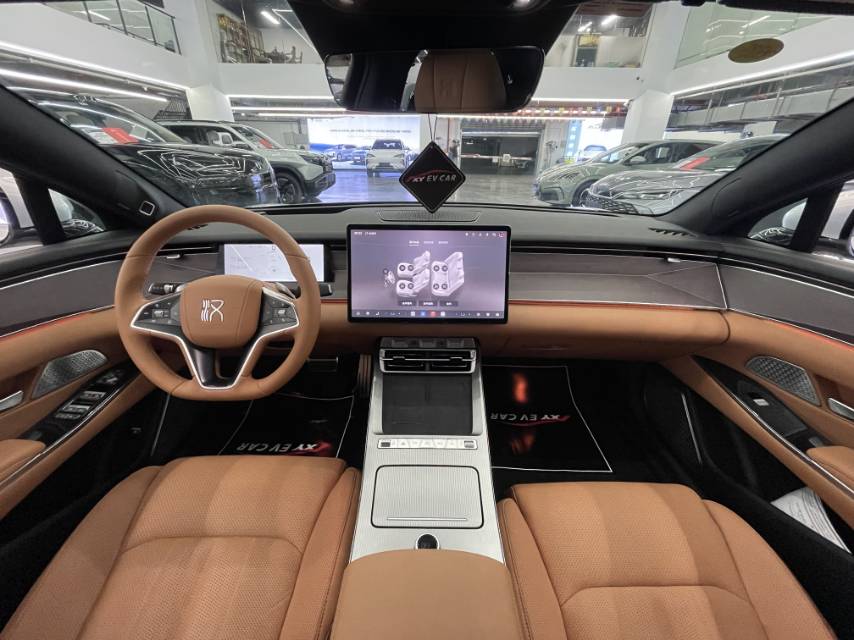 BYD L (литр) — электромобиль с полным приводом