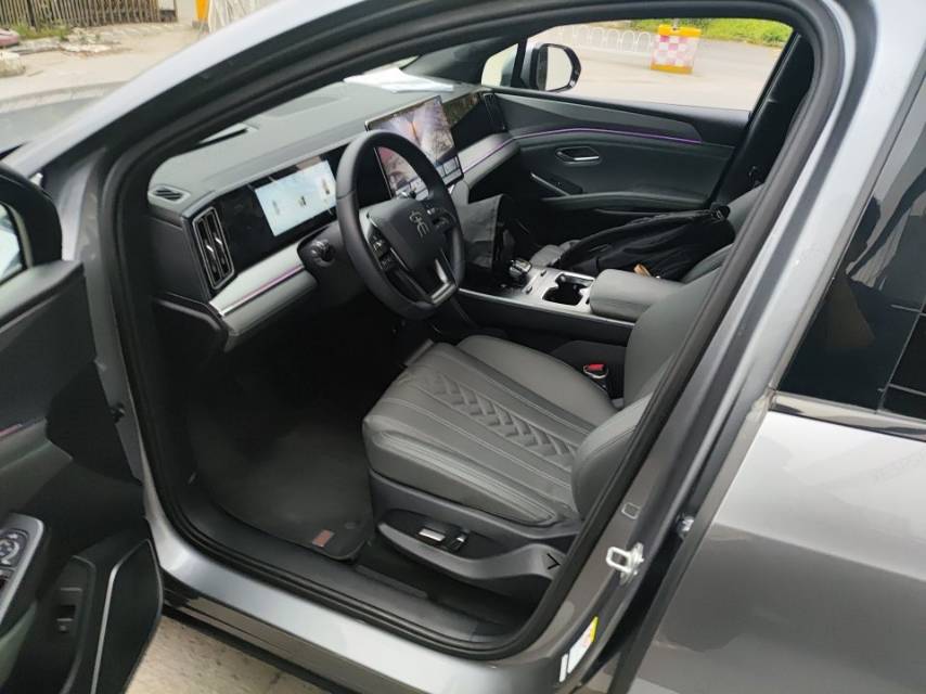 宋 L (Liter) DM i Model Year 智驾版 112km 超越型