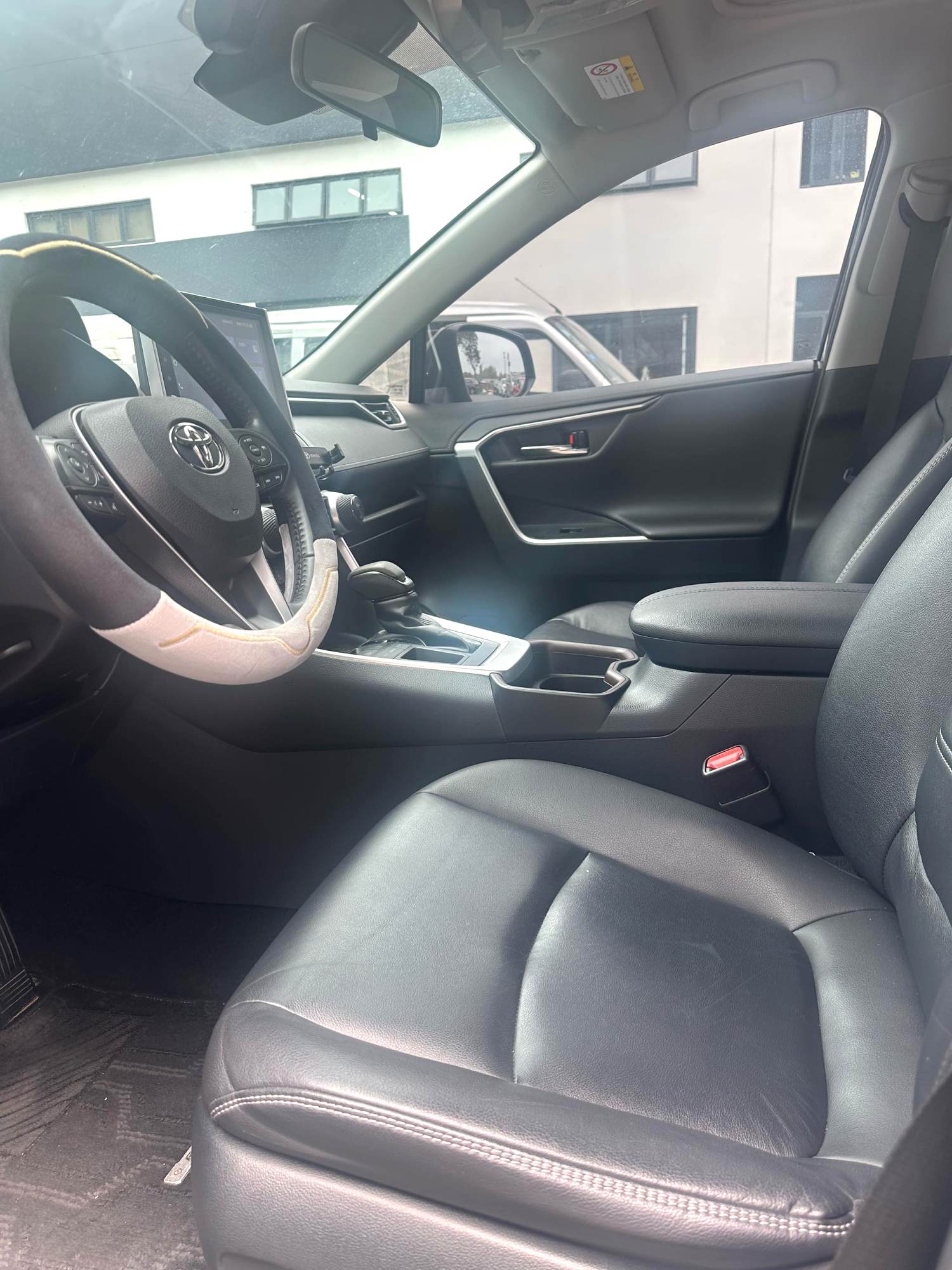 RAV 4 荣放 Model Year 2.0L CVT 两驱风尚 PLUS Version