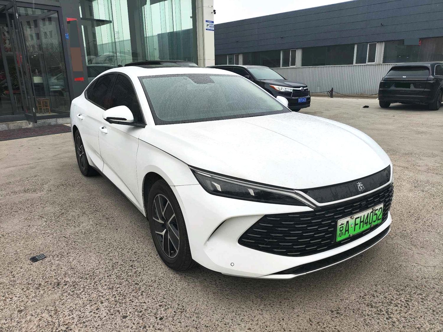 BYD L (Liter) DM i 120KM Advanced