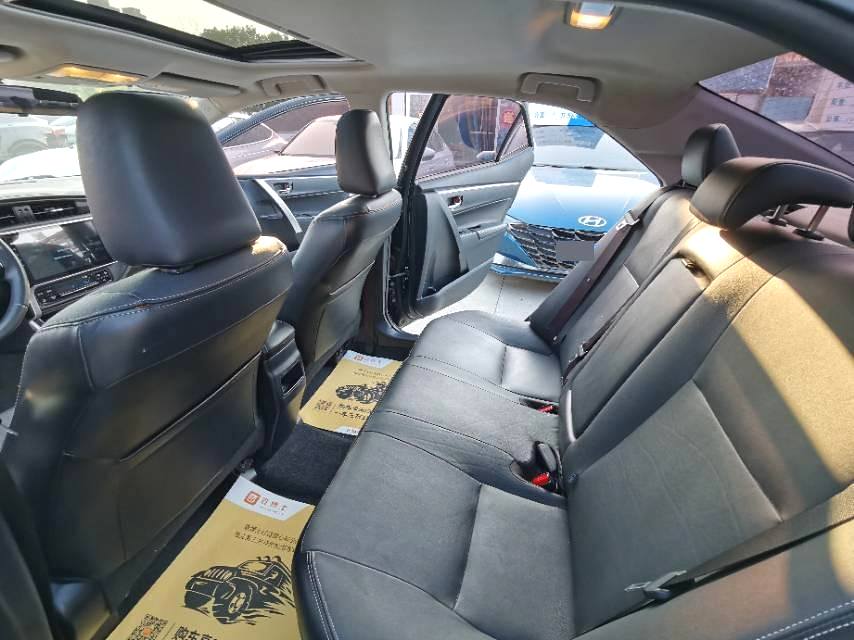 卡罗拉 Model Year 改款双擎 1.8L E CVT 先锋版