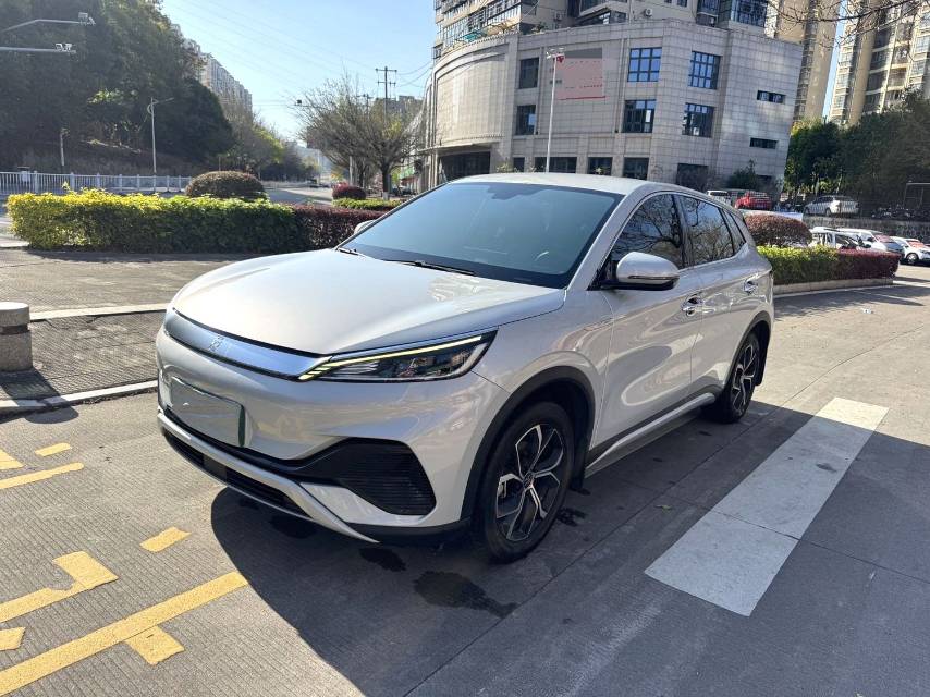 BYD PLUS 510KM
