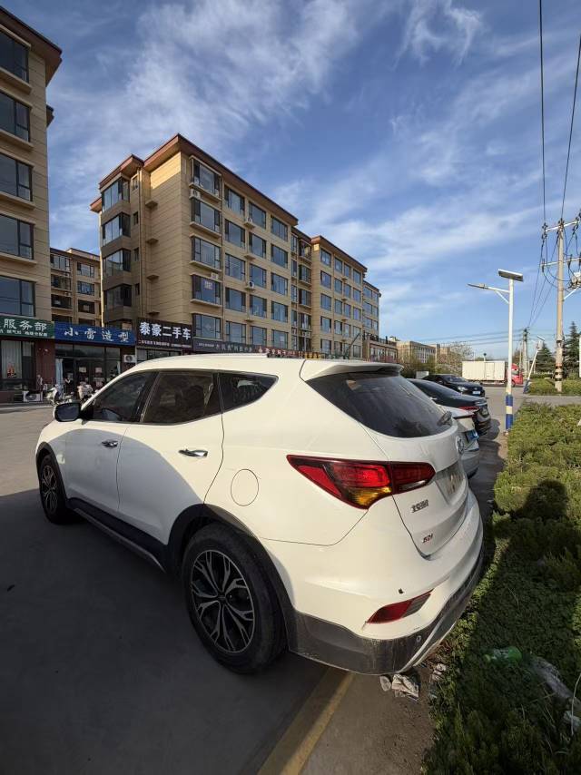 胜达 Model Year 2.4L 自动两驱智能型 5 Seats