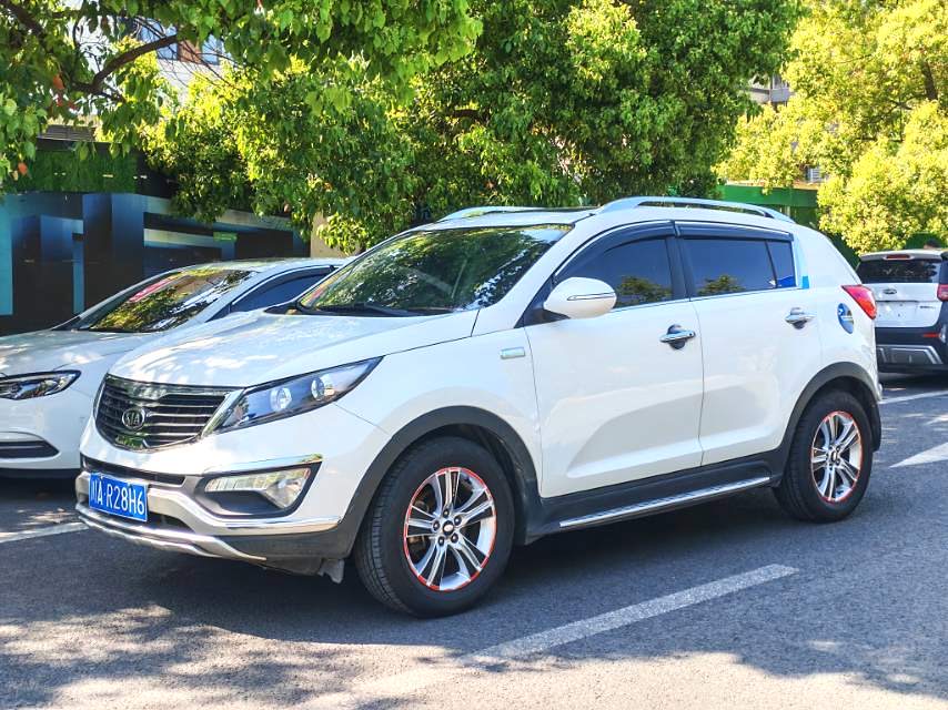 Kia Sportage 2.0L Automatic 2WD GL