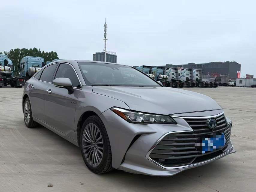 亚洲龙 Model Year 双擎 2.5L XLE 尊贵版