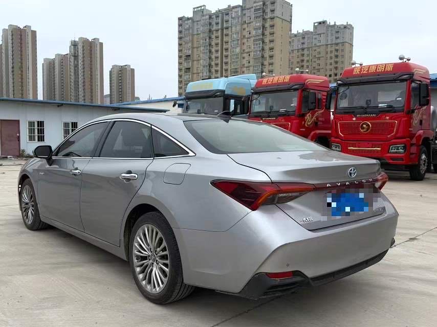 亚洲龙 Model Year 双擎 2.5L XLE 尊贵版