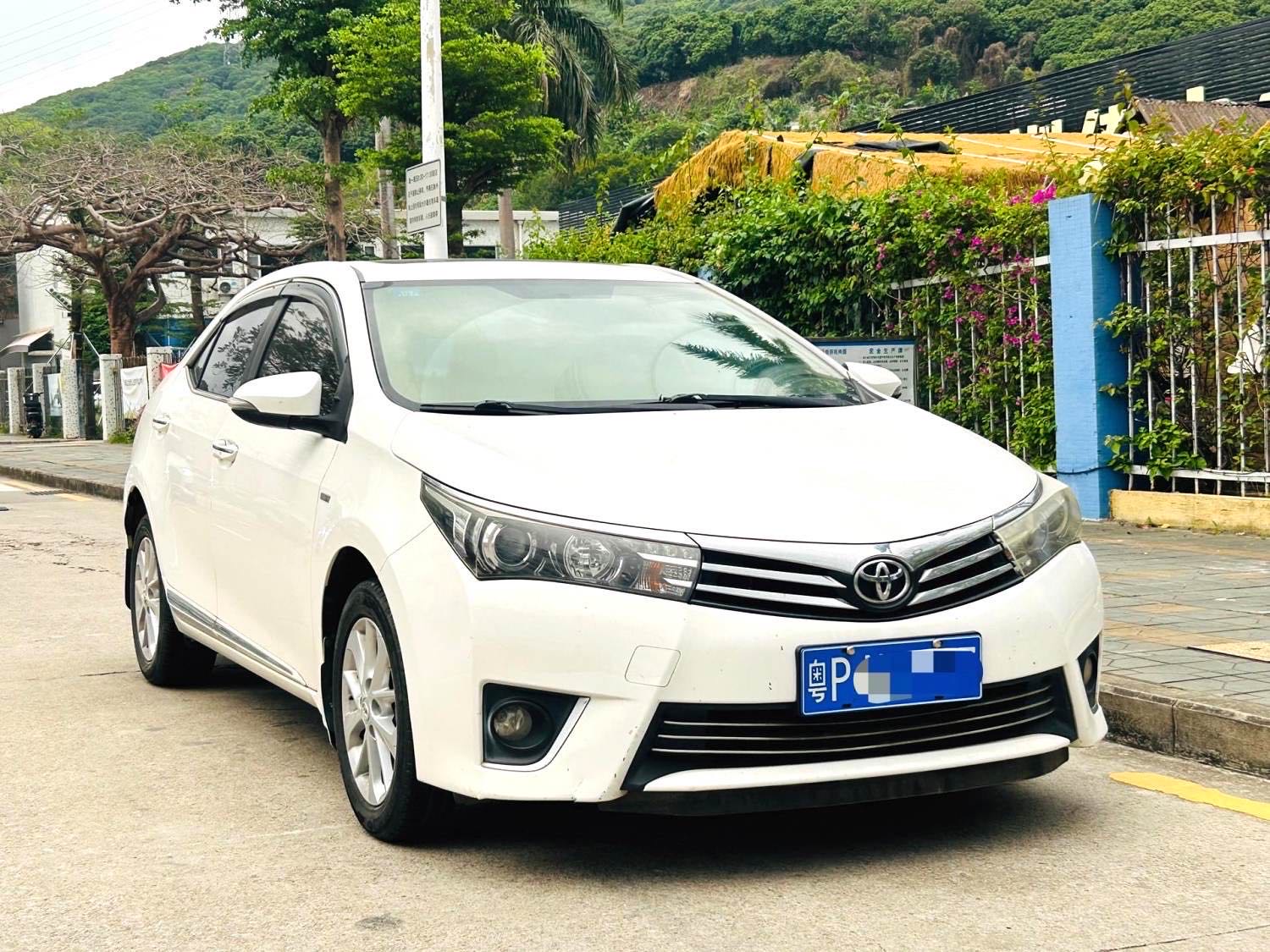 卡罗拉 Model Year 1.8L CVT GLX i