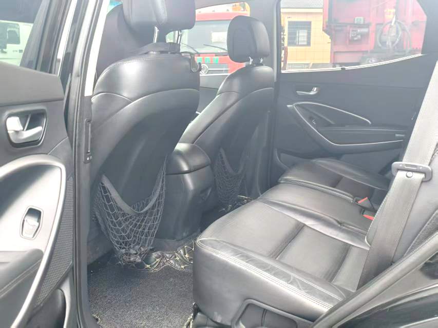 胜达 Model Year 2.4L 自动两驱智能型 5 Seats