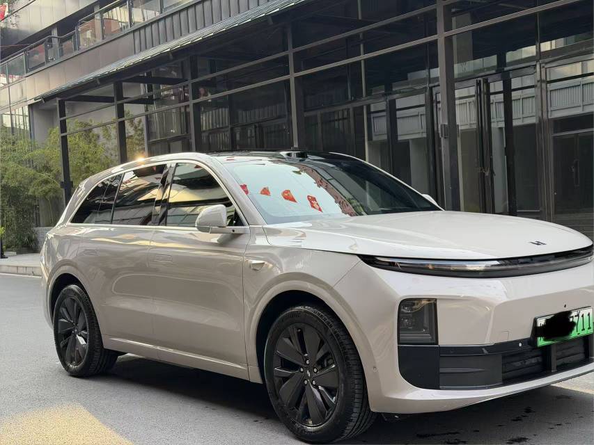 理想 L (Liter) 6 Model Year Max 智能焕新版