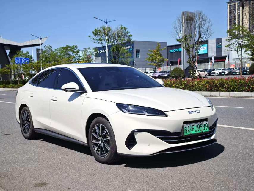 BYD 06 New Energy DM i 120KM