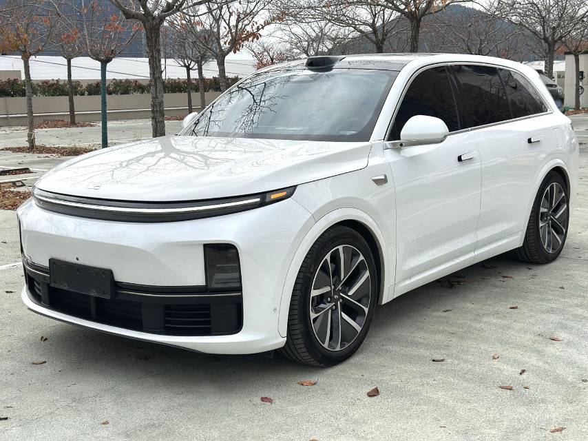 Li Auto L (Liter) 7 Ultra