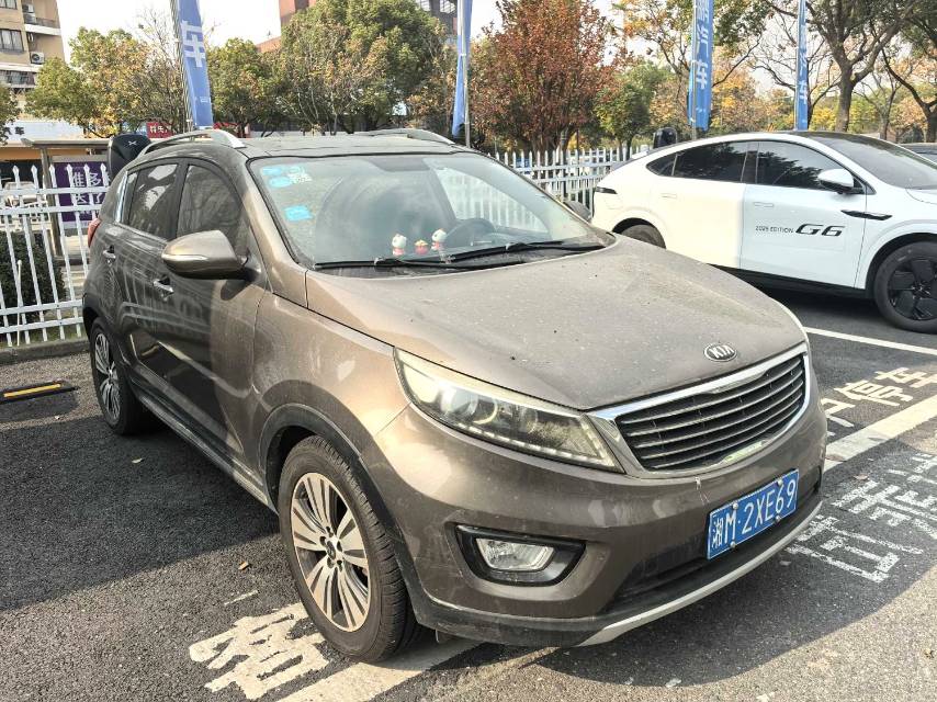 Kia Sportage 2,0 л, АКПП, передний привод, DLX