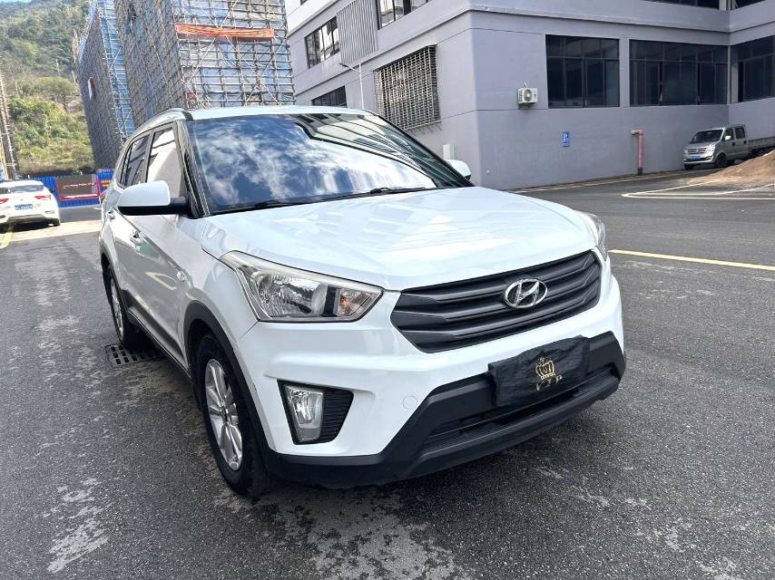 北京现代 ix 25 Model Year 1.6L 自动两驱时尚型 GS