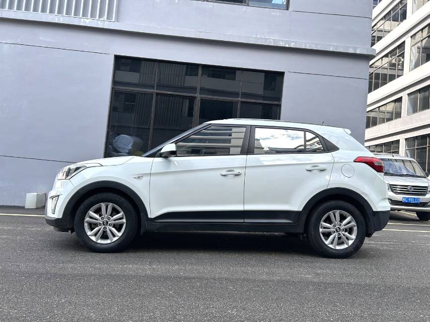 北京现代 ix 25 Model Year 1.6L 自动两驱时尚型 GS