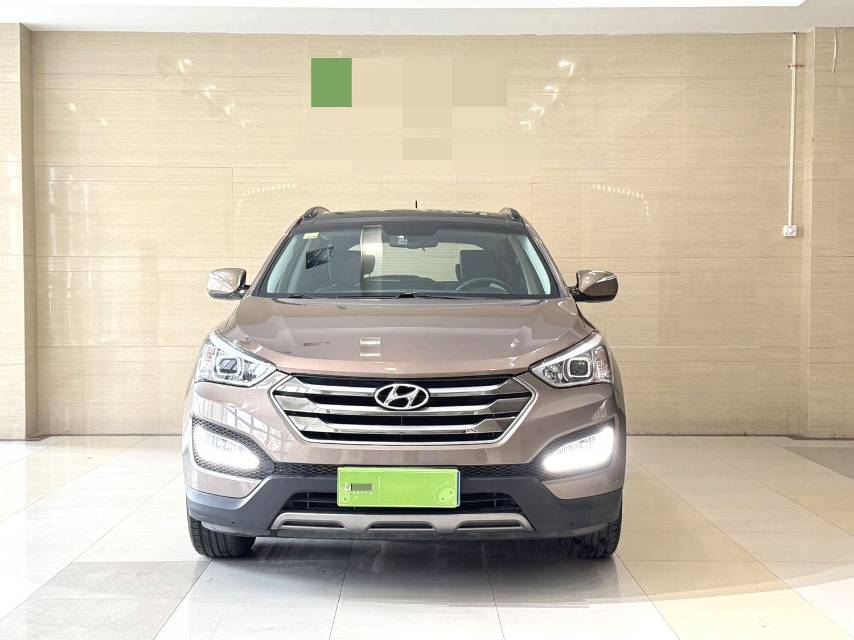 胜达 Model Year 2.4L 自动两驱智能型 5 Seats