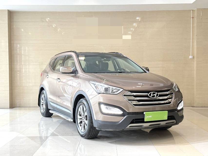 胜达 Model Year 2.4L 自动两驱智能型 5 Seats