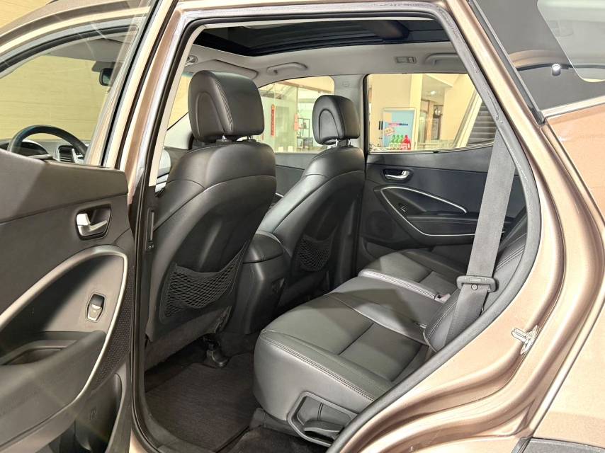 胜达 Model Year 2.4L 自动两驱智能型 5 Seats