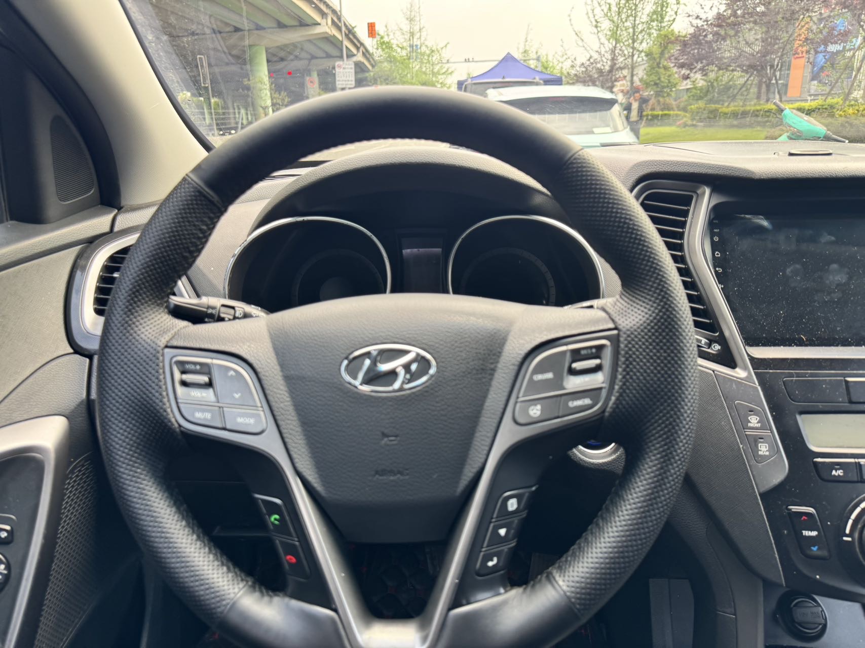 胜达 Model Year 2.4L 自动两驱智能型