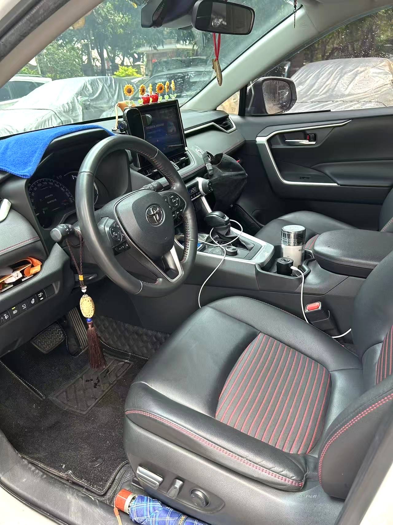 RAV 4 荣放双擎 E Model Year 2.5L 两驱精英 Pro