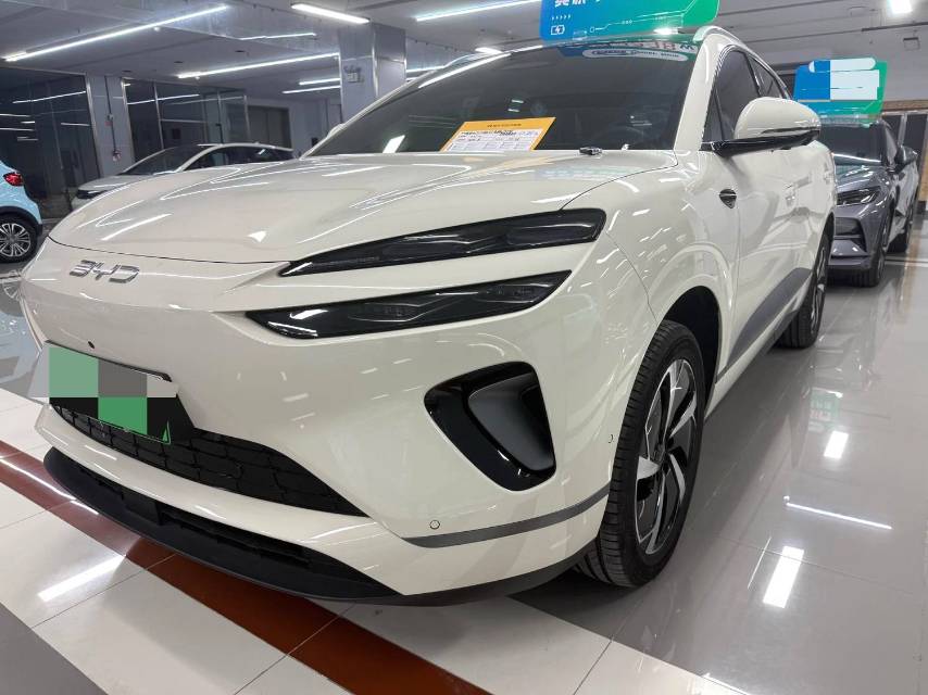 BYD 06 — электромобиль на альтернативном топливе, версия 605 Pro