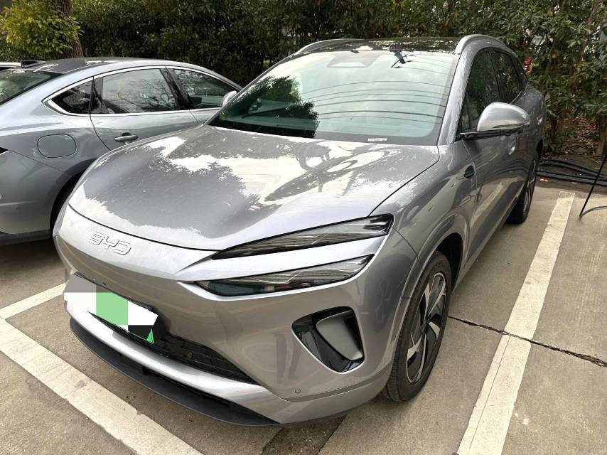 BYD 06 — электромобиль на альтернативном топливе, версия 605 Plus