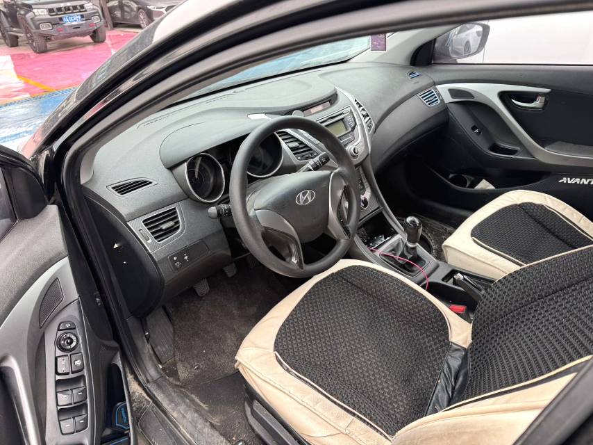 朗动 Model Year 1.6L 手动领先型