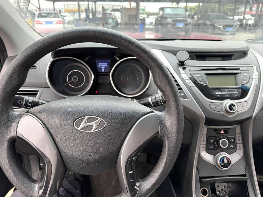 朗动 Model Year 1.6L 手动领先型